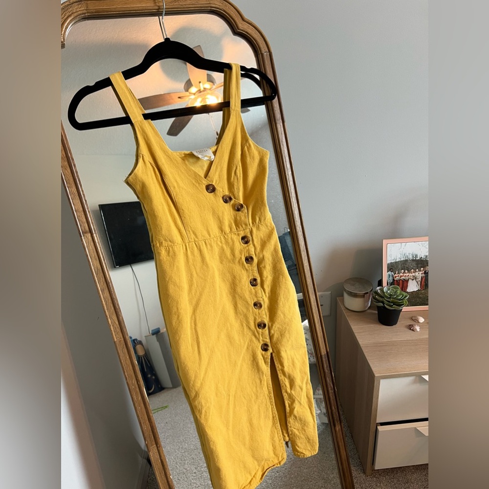 Francesca’s Yellow Button Dress